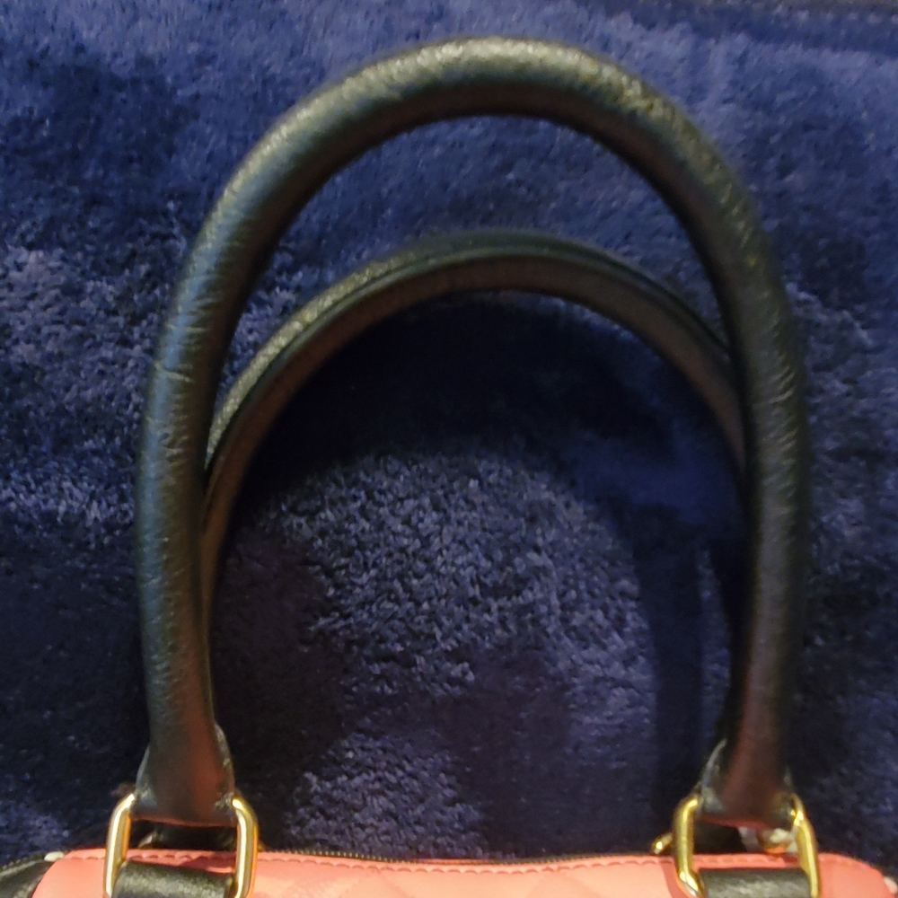 Hello Kitty Loungefly RARE Handbag - Picture 5 of 16